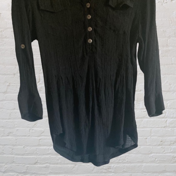 SIGNATURE STUDIO TEXTURED BLOUSE TOP W/ ADJUSTABLE SLEEVES & POCKETS - Picture 8 of 11